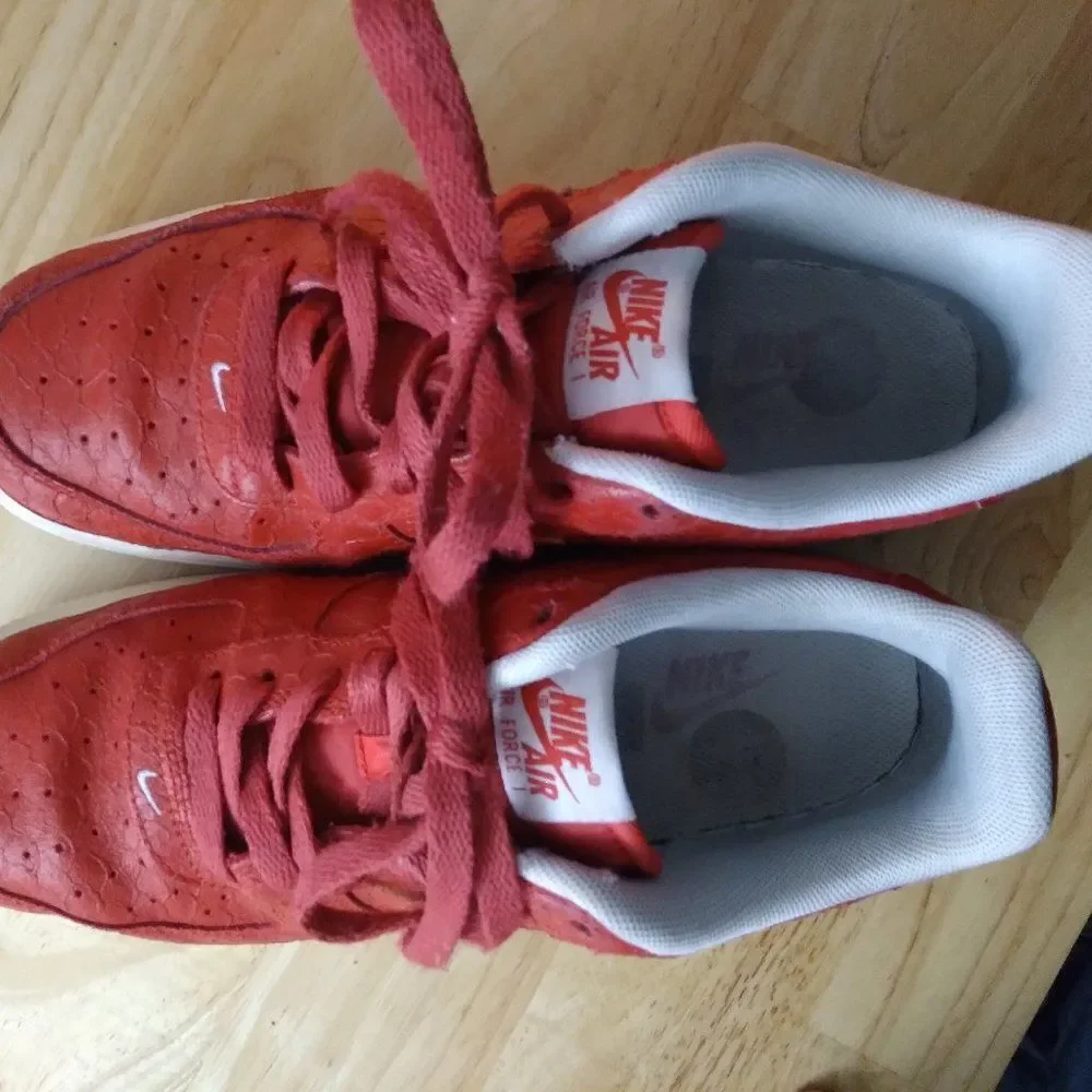 Nike Air Force 1 Lv8 GS Shoes Size 7y Red White 820438 600